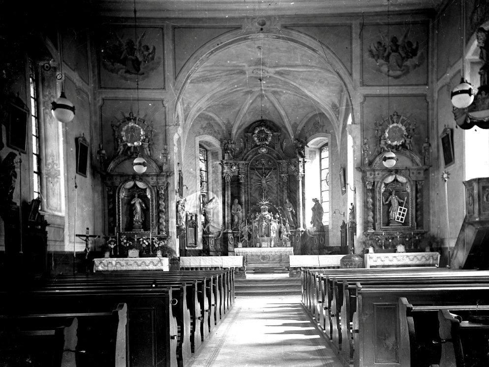  Altarraum Alte Kirche 