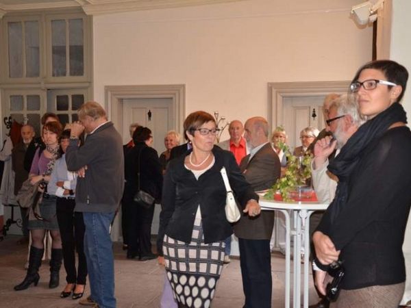 Anläßlich der 725 Jahr Feier der Stadt Freudenberg hat die Amtshausgalerie die Ausstellung "Freudenberg im Auge - ein kreativer Blick auf die Stadt am Main" ausgeschrieben. Sehen Sie hier einige Bilder der Vernissage