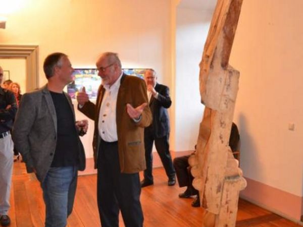 Anläßlich der 725 Jahr Feier der Stadt Freudenberg hat die Amtshausgalerie die Ausstellung "Freudenberg im Auge - ein kreativer Blick auf die Stadt am Main" ausgeschrieben. Sehen Sie hier einige Bilder der Vernissage