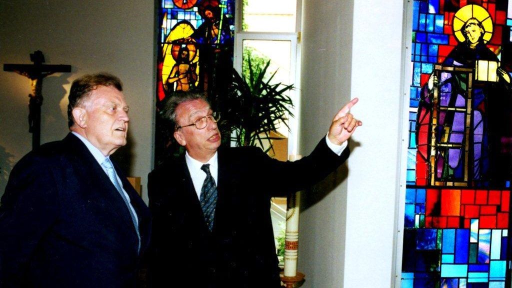  Pfarrer Bender und Erwin Teufel, Ministerpräsident Baden-Württemberg 2004 